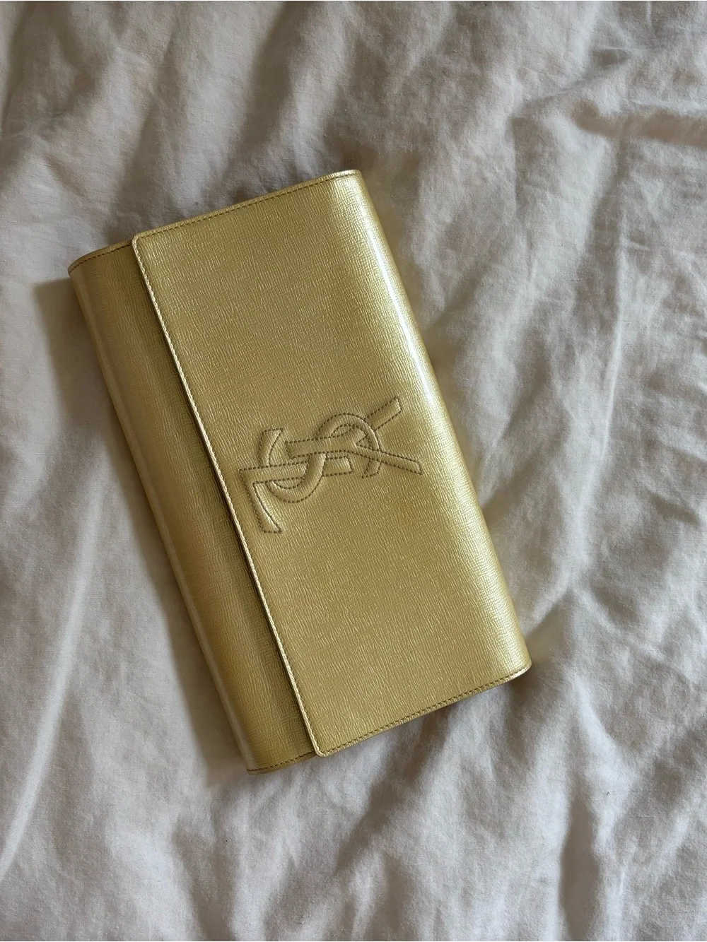 Vintage Yves Saint Laurent Belle de Jour clutch in metallic gold leather - Picture 7 of 7